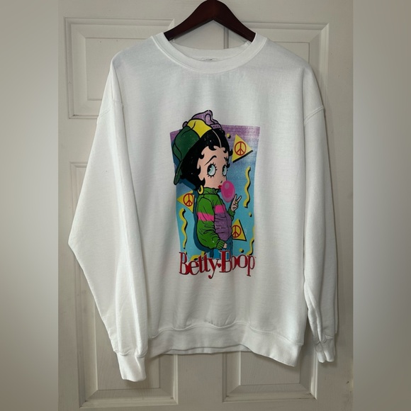 Betty Boop Unisex Officially Licensed Vintage Art Crewneck Sweatshirt White M/L. - Picture 1 of 4